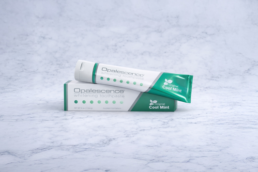 Opalescence vaalentava Hammastahna